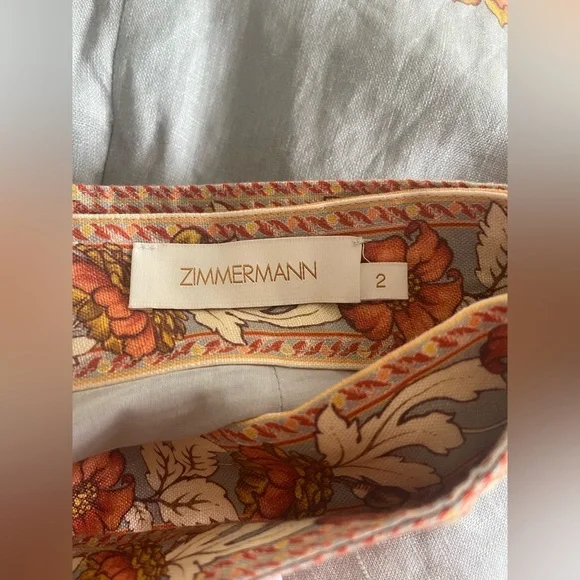 Andie Tuck Short in Dusty Blue Floral
ZIMMERMANN
Color: Dusty Blue Floral - Picture 10 of 12